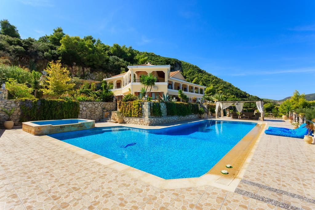 Villa Akros And Suites Keri Exteriér fotografie