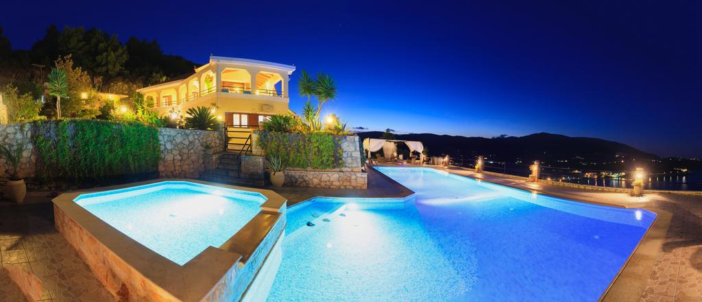 Villa Akros And Suites Keri Exteriér fotografie