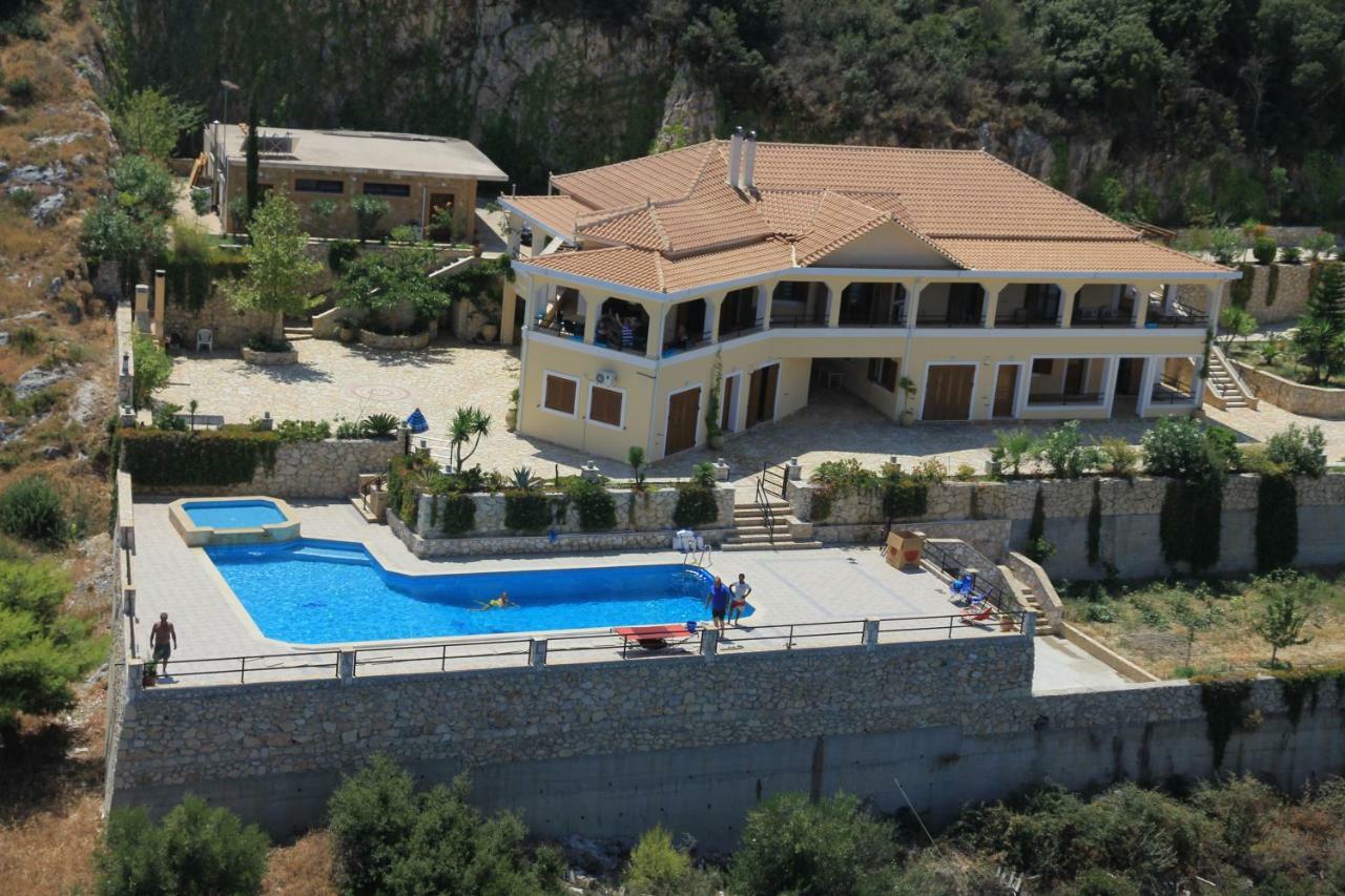 Villa Akros And Suites Keri Exteriér fotografie
